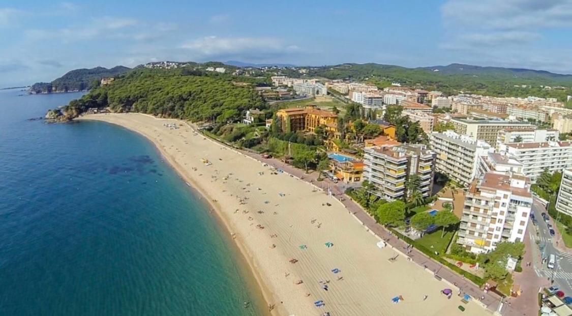 Seahomes Vacations, La Mer Bleue, Beach&Pool, Pk, Full Equipped In Fenals Beach Lloret de Mar Kültér fotó