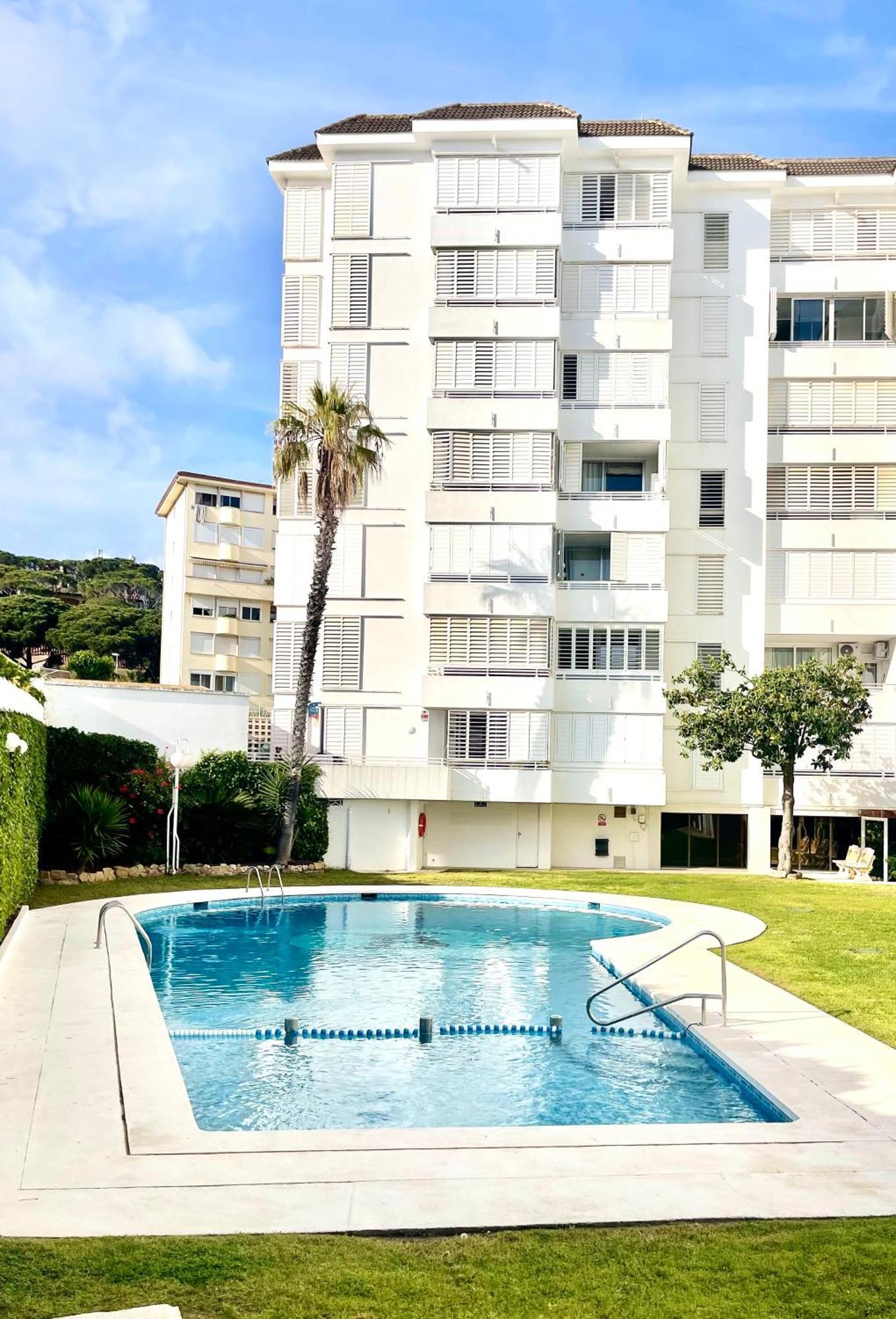 Seahomes Vacations, La Mer Bleue, Beach&Pool, Pk, Full Equipped In Fenals Beach Lloret de Mar Kültér fotó